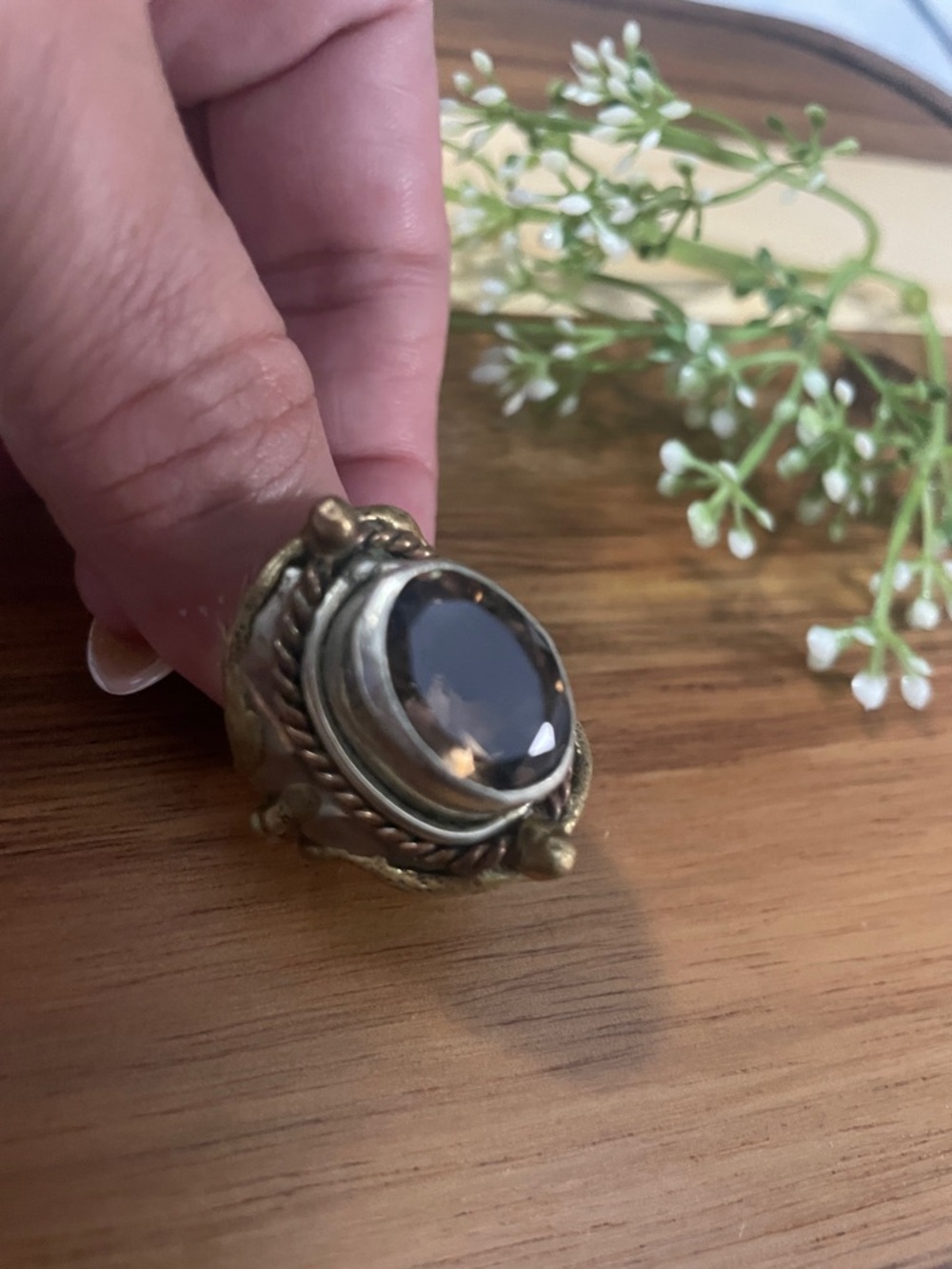 Handcrafted Vintage-Style Smoky Quartz Statement Ring - Brown - Picture 2 of 4